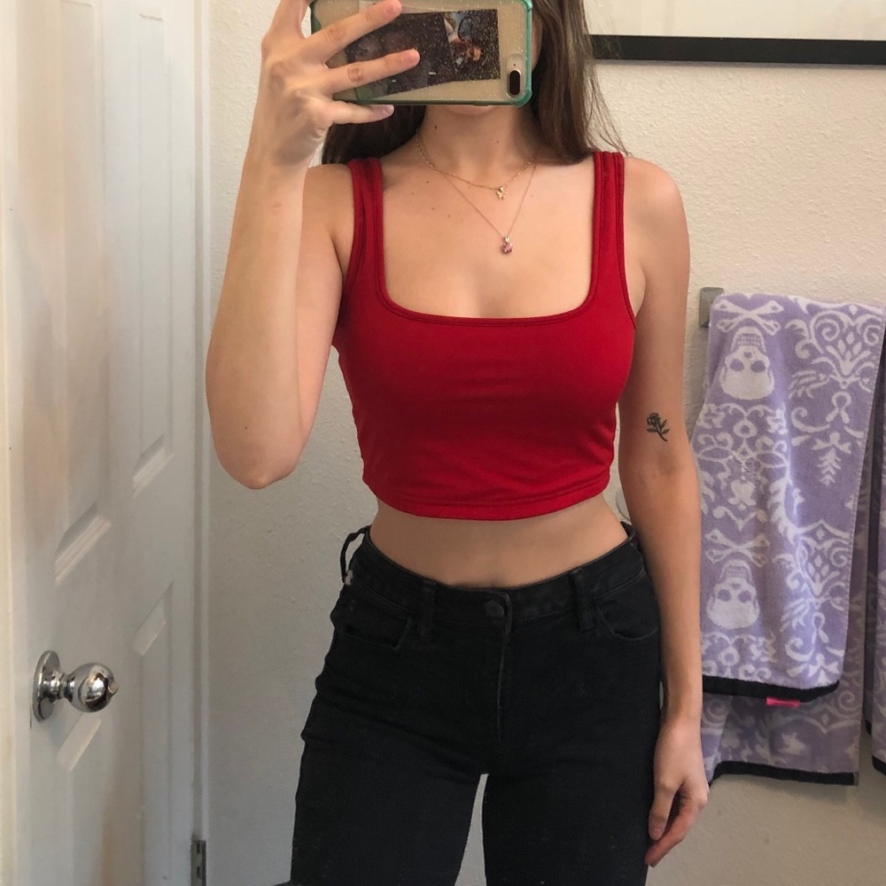 Red cropped tank top
